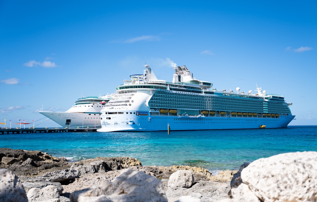 Kreuzfahrtschiff AIDAperla im Hafen