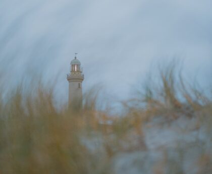 Leuchtturm in Warnemünde, dem Kreuzfahrthafen von Rostock