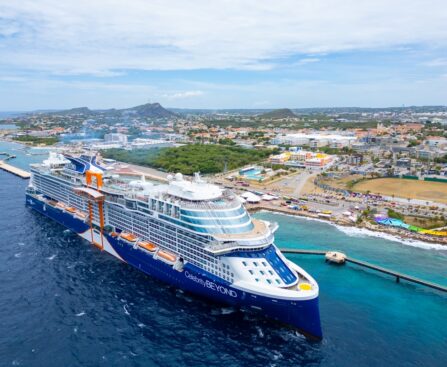 Kreuzfahrtschiff Mein Schiff 3 im Hafen